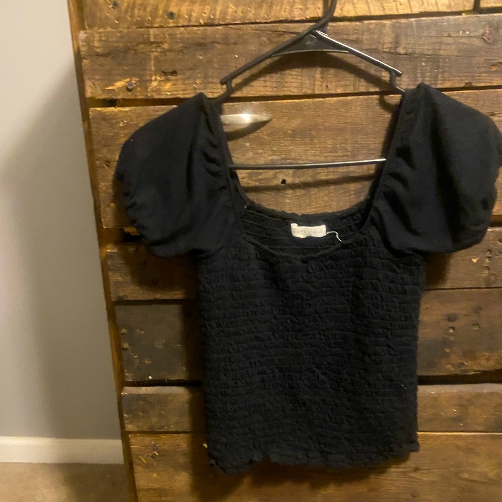 puff sleeve black top